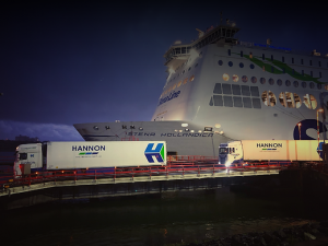 HANNON trucks offloading Stena Hollandica